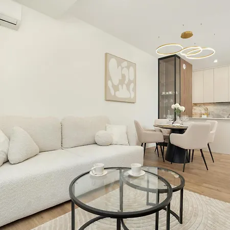 Jasny Apartament Przy Rzece W Rzeszowie Z Parkingiem, Klimatyzacja I Balkonem By Renters * 제수프